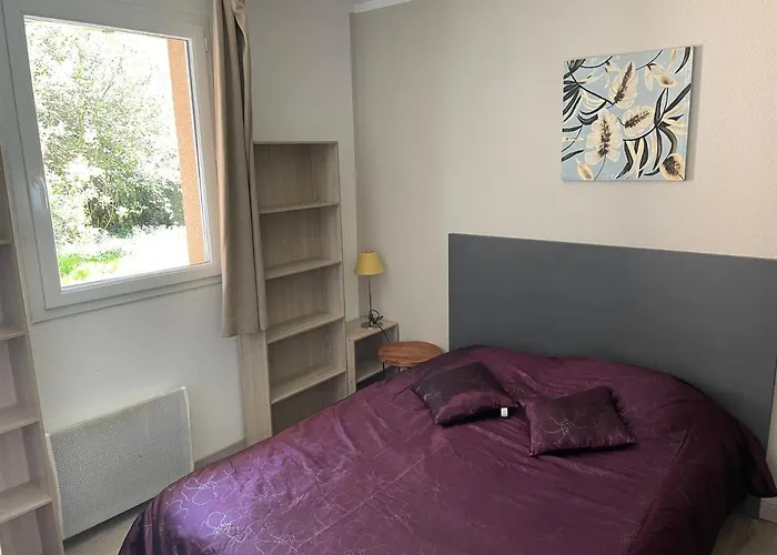 Le Voilier. Honfleur T2 Dans Residence Avec Piscine